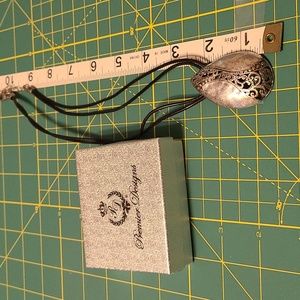 Premier Designs Hidden Treasures peweter necklace